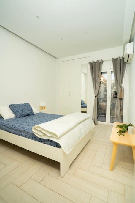Homey Renovated 1 Bedroom Apartment In Kesariani Атина Екстериор снимка